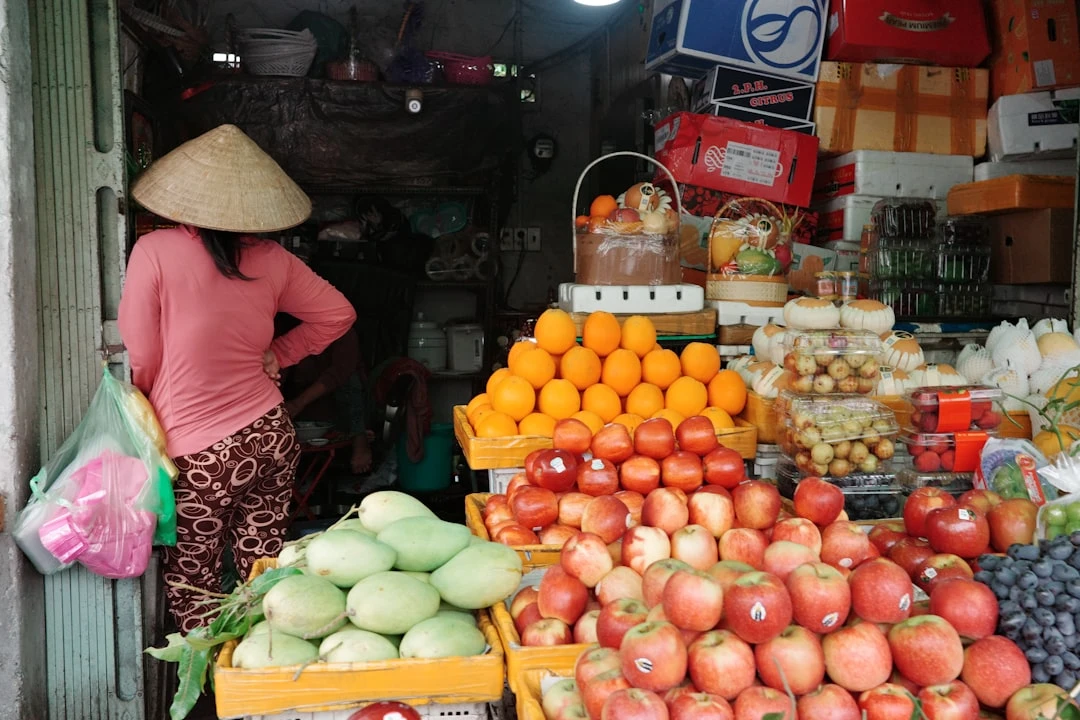 Chợ bóng đá tại Việt Nam với áo câu lạc bộ