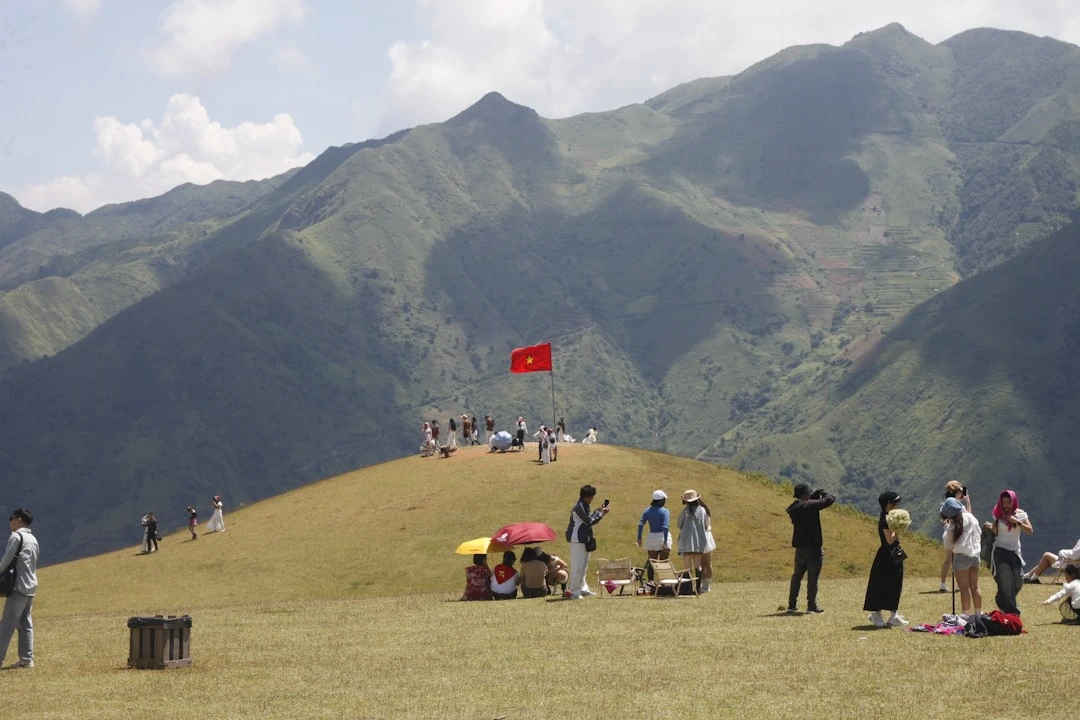 Hình thức thi đấu cho giải bóng chuyền gồm 9 đội.